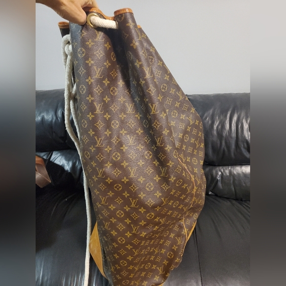 Huge Leather LV Logo Monogrammed laundry bag - Picture 2 of 5